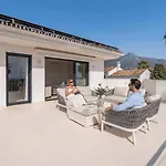 Vacation I Sharma, Sea View Villa, Prime Location, Heated Pool, Sauna, Cine & Entertainment Room, Close To The And Puerto Banus Вилла