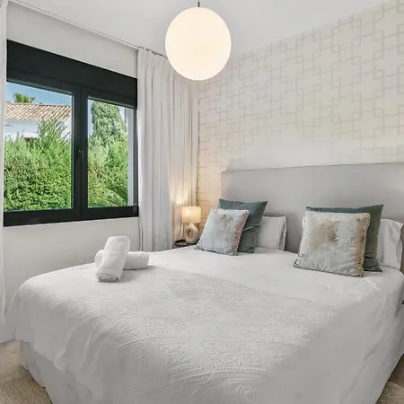 Vacation I Sharma, Sea View Villa, Prime Location, Heated Pool, Sauna, Cine & Entertainment Room, Close To The And Puerto Banus מארבלה