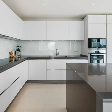 Vacation I Sharma, Sea View Villa, Prime Location, Heated Pool, Sauna, Cine & Entertainment Room, Close To The And Puerto Banus וילה