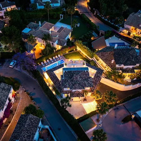 Vacation I Sharma, Sea View Villa, Prime Location, Heated Pool, Sauna, Cine & Entertainment Room, Close To The And Puerto Banus וילה *