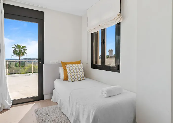 Vacation I Sharma, Sea View Villa, Prime Location, Heated Pool, Sauna, Cine & Entertainment Room, Close To The * Marbella